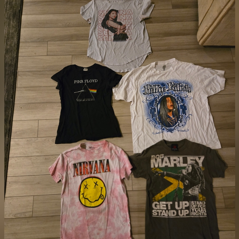 Vtg T-shirt Lot Of 5 Band Musician Sm - Lrg Pink Floyd B. Marley Nirvana Selena